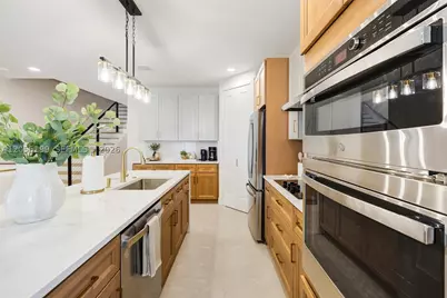 703 SW 17th #703, Fort Lauderdale, FL 33315 - Photo 18