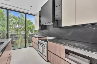 6020 Alton, Miami Beach, FL 33140 - Photo 4