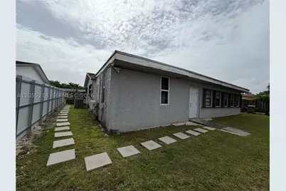26162 SW 123rd #Rear, Homestead, FL 33032 - Photo 4