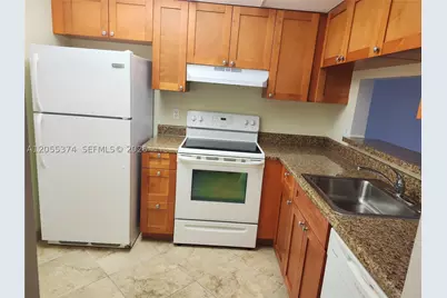 9311 Orange Grove #408, Davie, FL 33324 - Photo 2