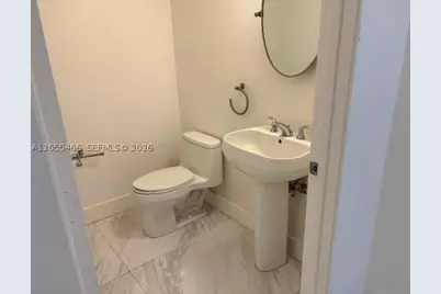 1050 Brickell #1520, Miami, FL 33131 - Photo 4