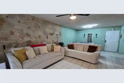 8405 NW 8th #201, Miami, FL 33126 - Photo 4