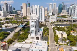 10 SW South River, Miami, FL 33130 - Photo 18