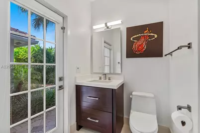 2499 Princeton, Weston, FL 33327 - Photo 16