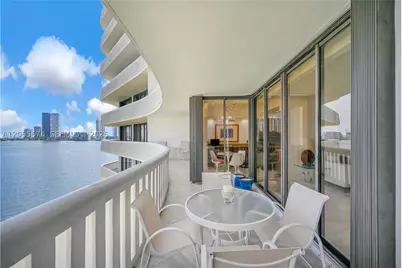 3000 Island #505, Aventura, FL 33160 - Photo 36