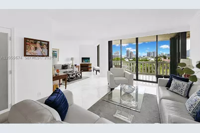 3000 Island #505, Aventura, FL 33160 - Photo 12