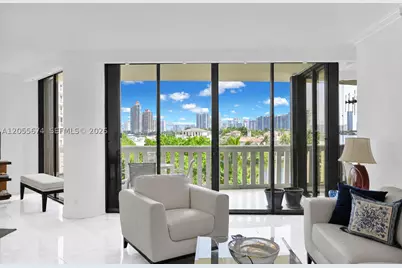 3000 Island #505, Aventura, FL 33160 - Photo 8
