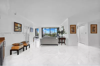 3000 Island #505, Aventura, FL 33160 - Photo 4