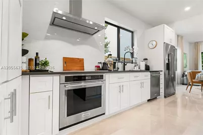 [Address not provided], Fort Lauderdale, FL 33304 - Photo 12
