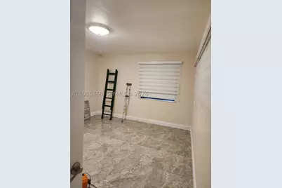 11130 N Lakeview #1, Pembroke Pines, FL 33026 - Photo 14