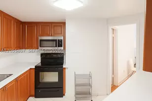905 Brickell Bay, Miami, FL 33131 - Photo 6