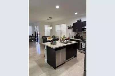7022 NW 102nd, Doral, FL 33178 - Photo 16