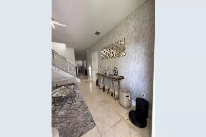 7022 NW 102nd, Doral, FL 33178 - Photo 8