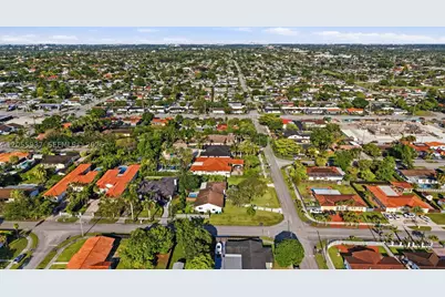 10795 SW 34th, Miami, FL 33165 - Photo 26