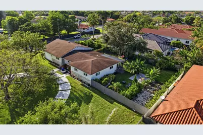 10795 SW 34th, Miami, FL 33165 - Photo 4