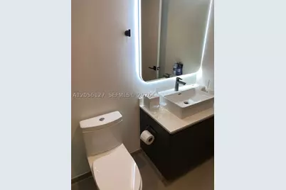 227 NE 2nd #1910, Miami, FL 33132 - Photo 6