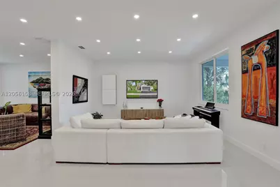 1216 Chinaberry, Weston, FL 33327 - Photo 22