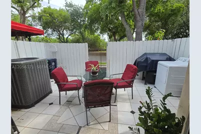 13863 SW 62nd, Miami, FL 33183 - Photo 6