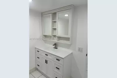 10000 NW 80th #2456, Hialeah Gardens, FL 33016 - Photo 22