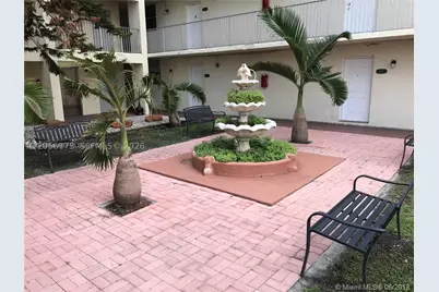 10000 NW 80th #2456, Hialeah Gardens, FL 33016 - Photo 4