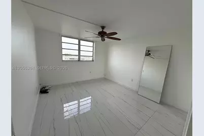 1700 NE 191st #510, Miami, FL 33179 - Photo 4