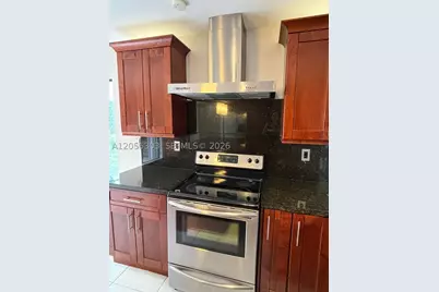 613 Patio Village, Weston, FL 33326 - Photo 16