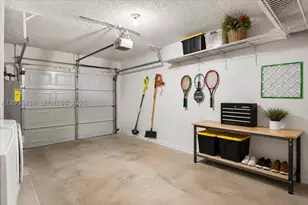 325 Somerset, Weston, FL 33326 - Photo 22