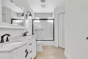 11407 Lakeview, Coral Springs, FL 33071 - Photo 14
