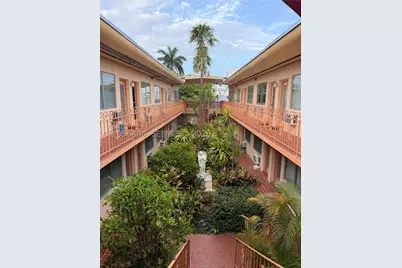 1060 Pennsylvania #18, Miami Beach, FL 33139 - Photo 1
