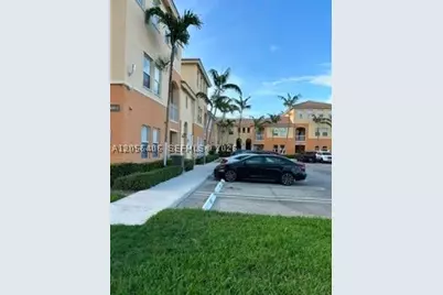 10012 NW 7th #216, Miami, FL 33172 - Photo 4