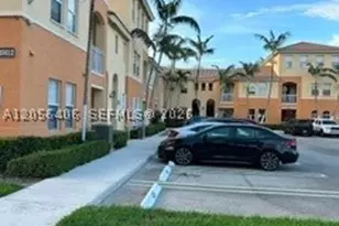 10012 NW 7th, Miami, FL 33172 - Photo 4