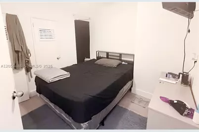8144 Harding #2, Miami Beach, FL 33141 - Photo 12
