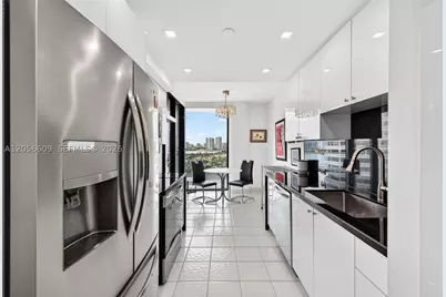 2800 Island #1005, Aventura, FL 33160 - Photo 12