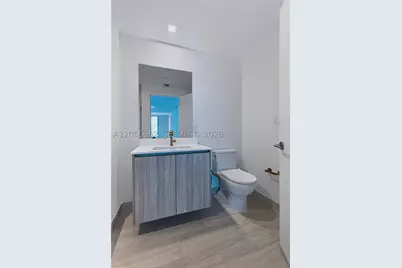 77 SE 5th #4106, Miami, FL 33131 - Photo 12