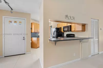 927 Coral Club #927, Coral Springs, FL 33071 - Photo 12