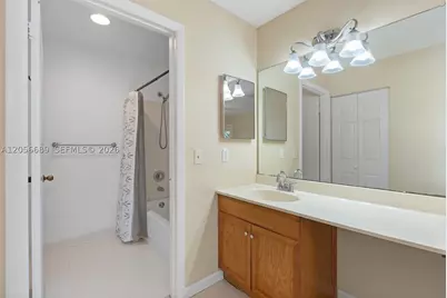 927 Coral Club #927, Coral Springs, FL 33071 - Photo 26
