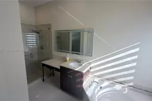 692 Maplewood, Weston, FL 33327 - Photo 10