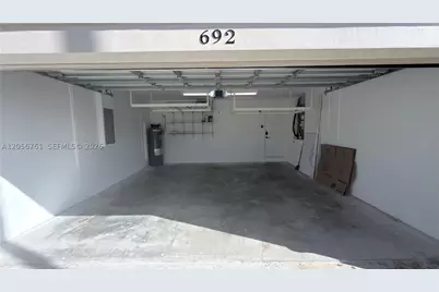 692 Maplewood, Weston, FL 33327 - Photo 18