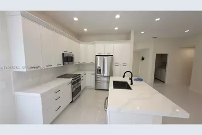 692 Maplewood, Weston, FL 33327 - Photo 6