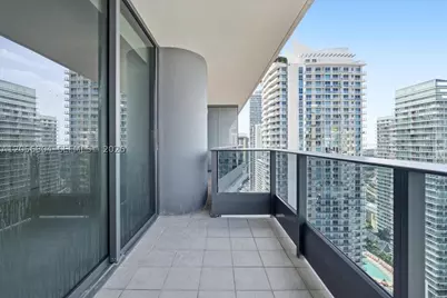 1000 Brickell #3211, Miami, FL 33131 - Photo 30