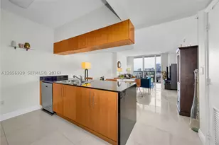 1750 N Bayshore, Miami, FL 33132 - Photo 10