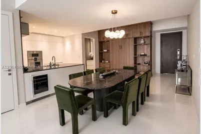 300 Biscayne Boulevard #3109W, Miami, FL 33131 - Photo 12