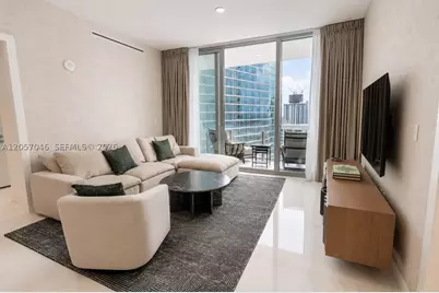 300 Biscayne Boulevard #3109W, Miami, FL 33131 - Photo 16