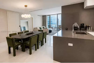 300 Biscayne Boulevard #3109W, Miami, FL 33131 - Photo 2