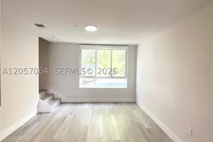 2555 NE 193rd, Miami, FL 33180 - Photo 8