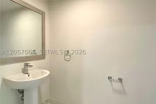2555 NE 193rd, Miami, FL 33180 - Photo 10