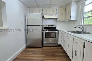 9357 Fontainebleau, Miami, FL 33172 - Photo 2