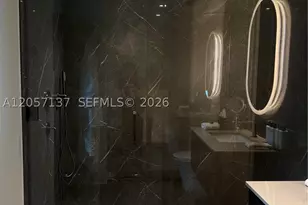 20 NE 11th, Miami, FL 33132 - Photo 6