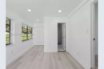 15694 NE 10th, North Miami Beach, FL 33162 - Photo 20