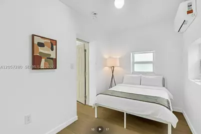 709 SW 4th #4, Fort Lauderdale, FL 33315 - Photo 4